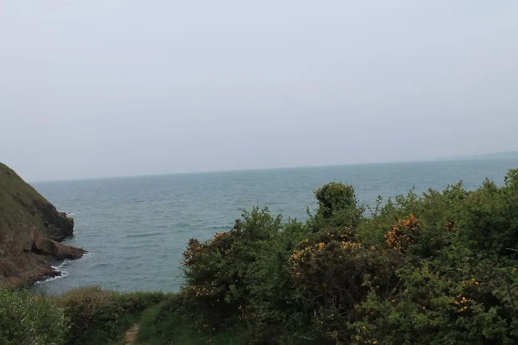 Holiday home Maison Bord De Mer Hillion France